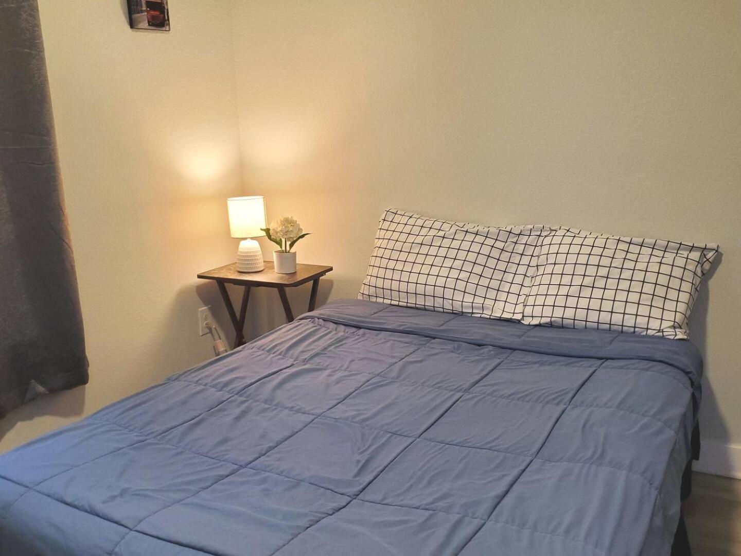 Luxury Room #3 Near Mckinney Falls & Airport Holiday home *