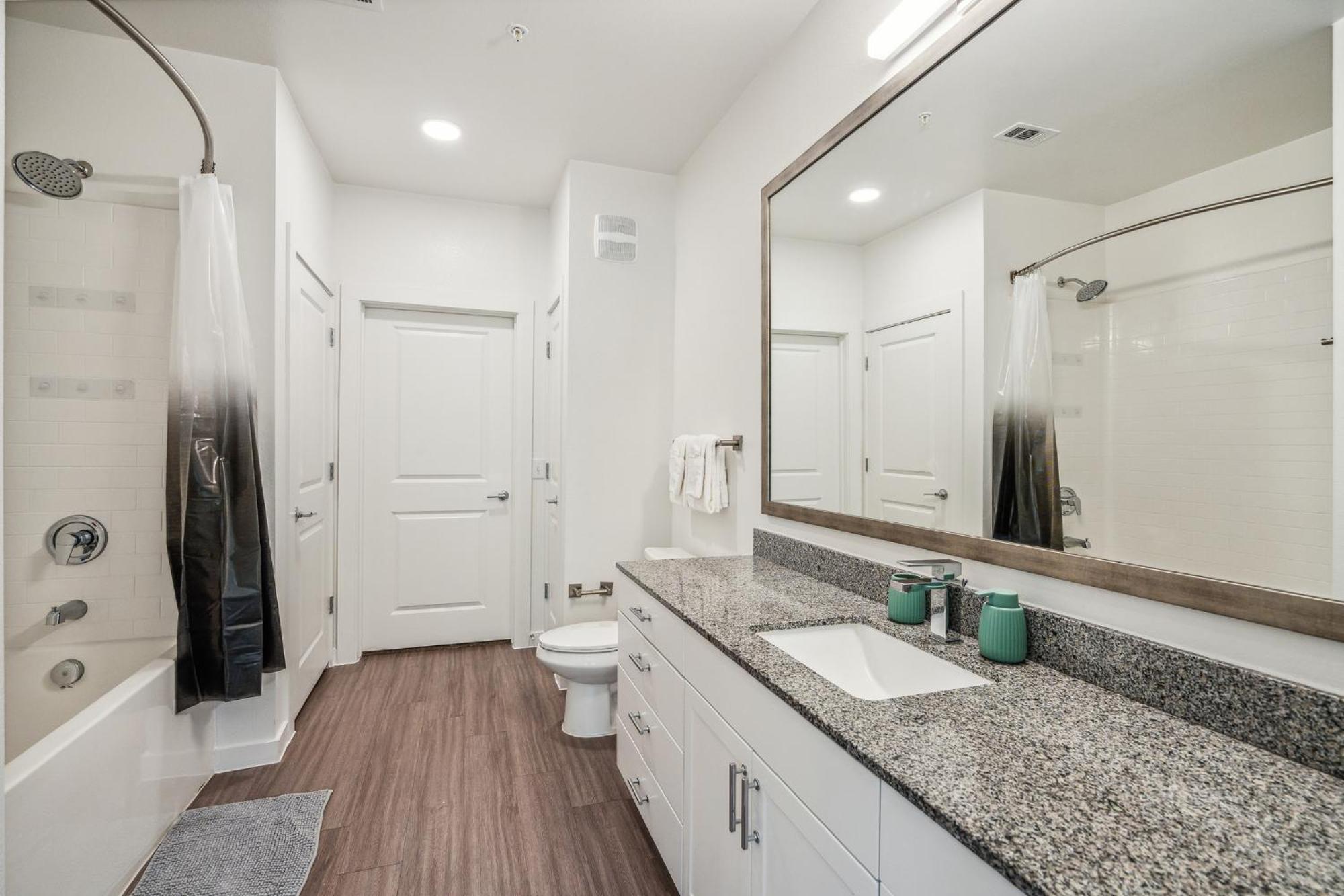 Apartment Spectra Parks 8206, Modern 2br
