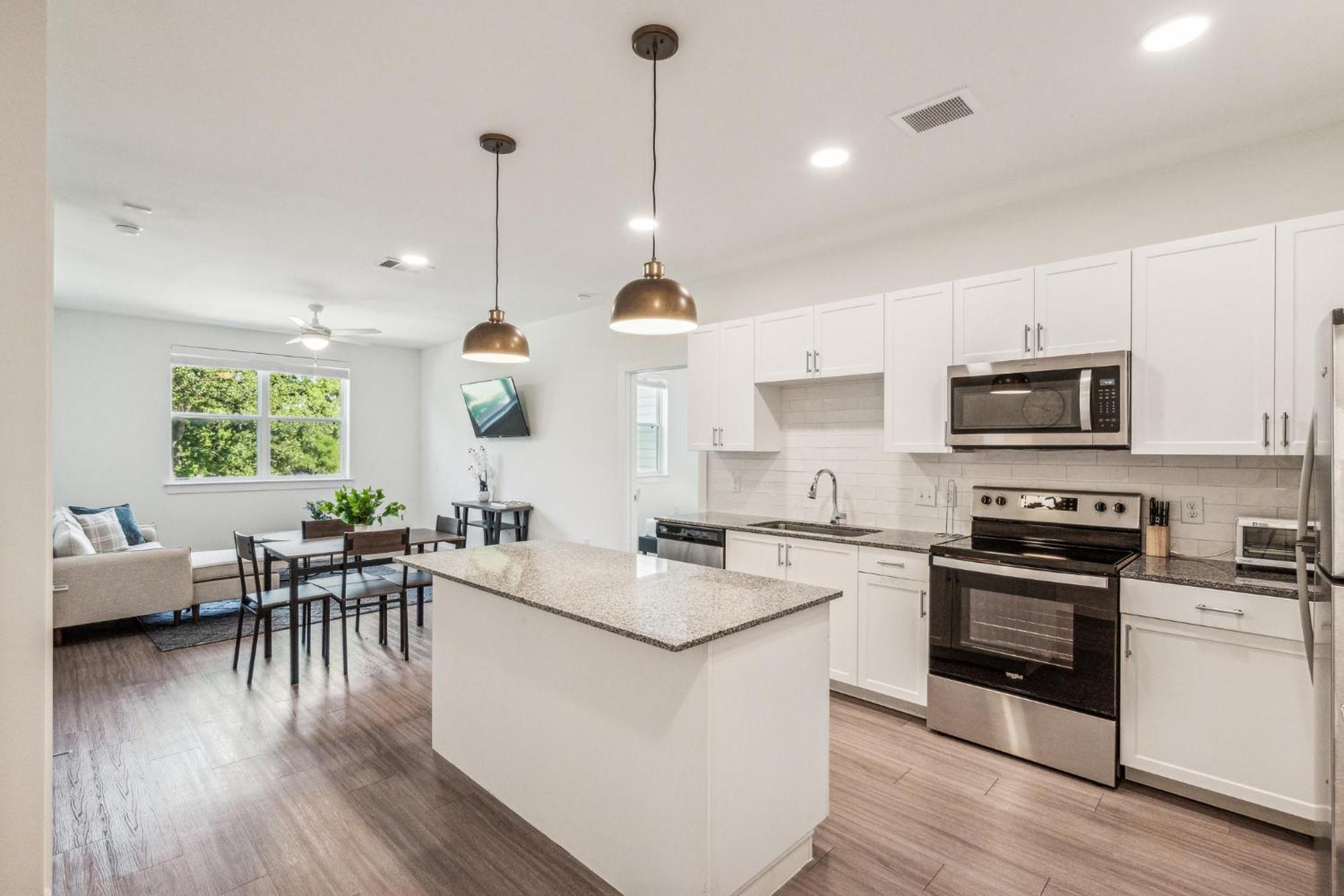 Spectra Parks 8206, Modern 2br *
