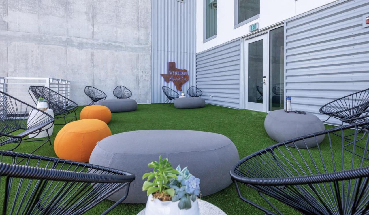 Explore In 1bd With Amenities Holiday home