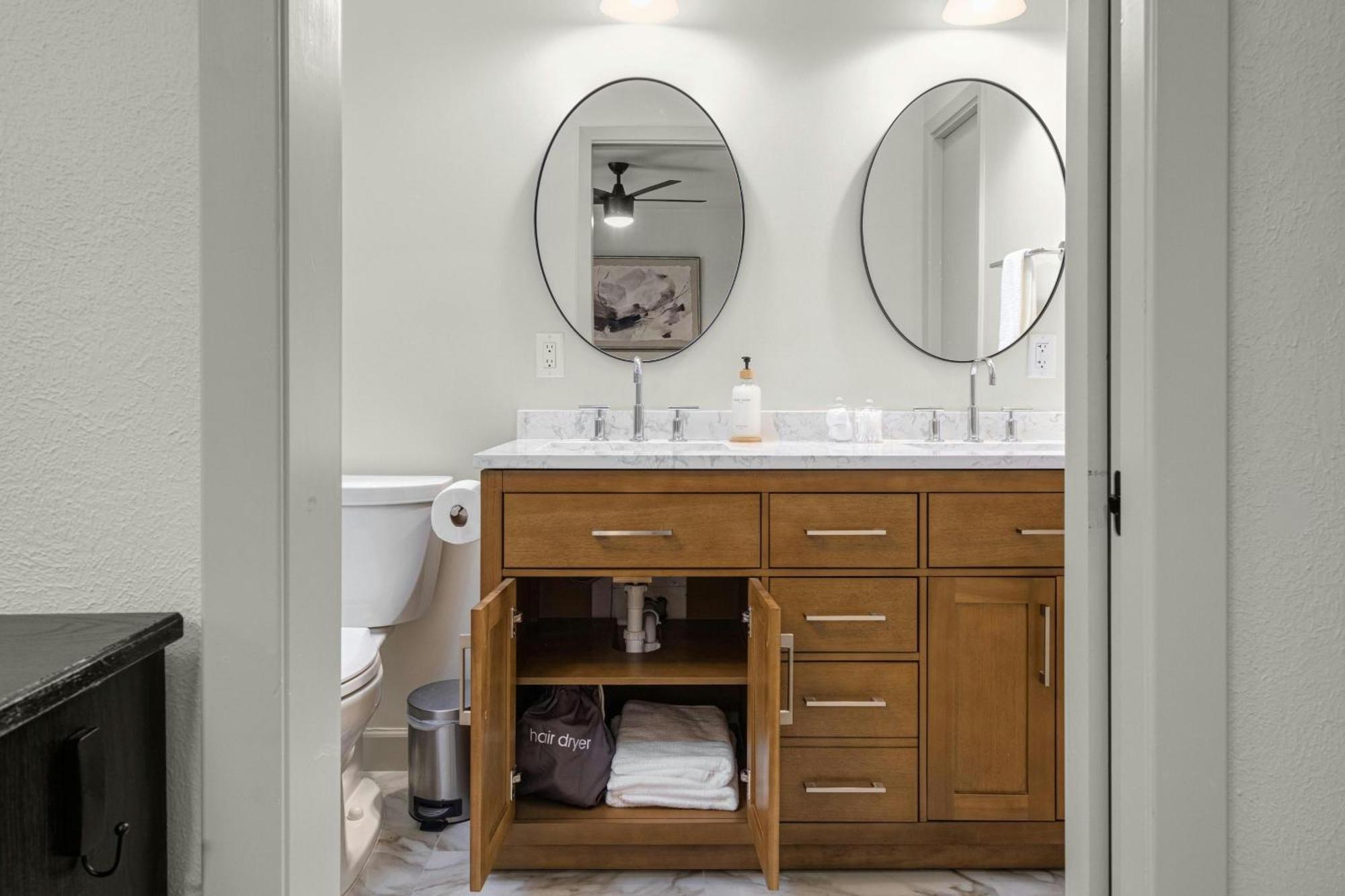 Oasis Zilker, Downtown, Pool, 3 Bedroom