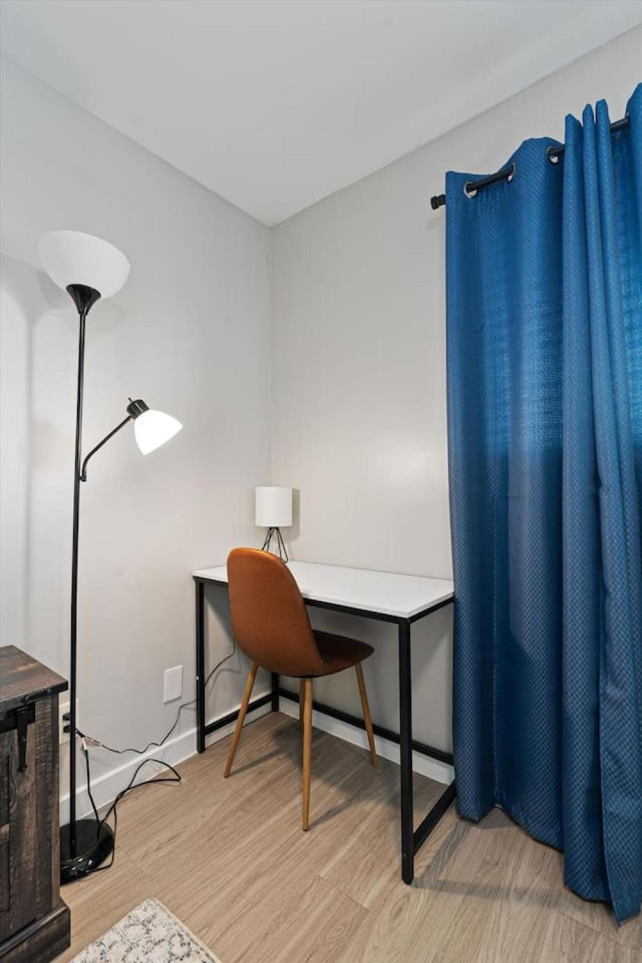 Mins 2 Dwntown - Private - Nestled Pad *