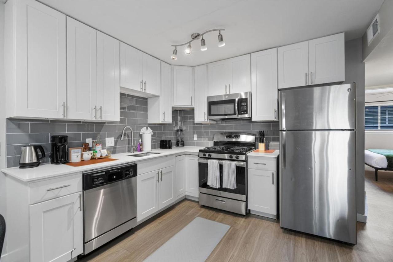 Mins 2 Dwntown - Private - Nestled Pad