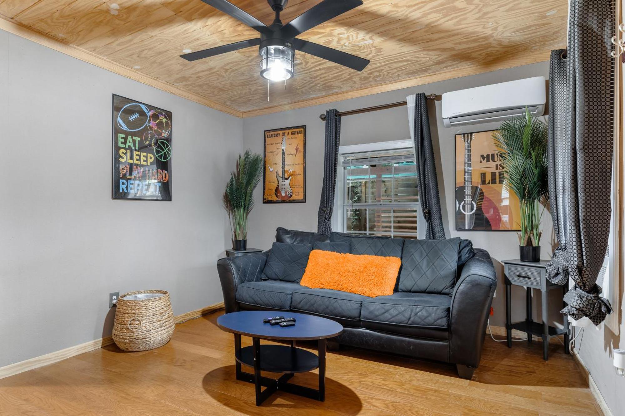 Holiday home Charming With Patios Fireplace And Bbq Area