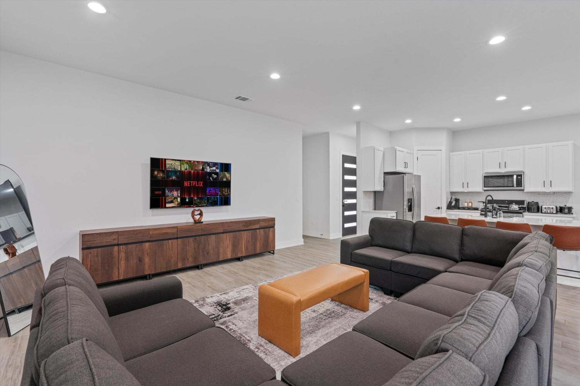 Luxurious - Downtown Access - Spacious Austin