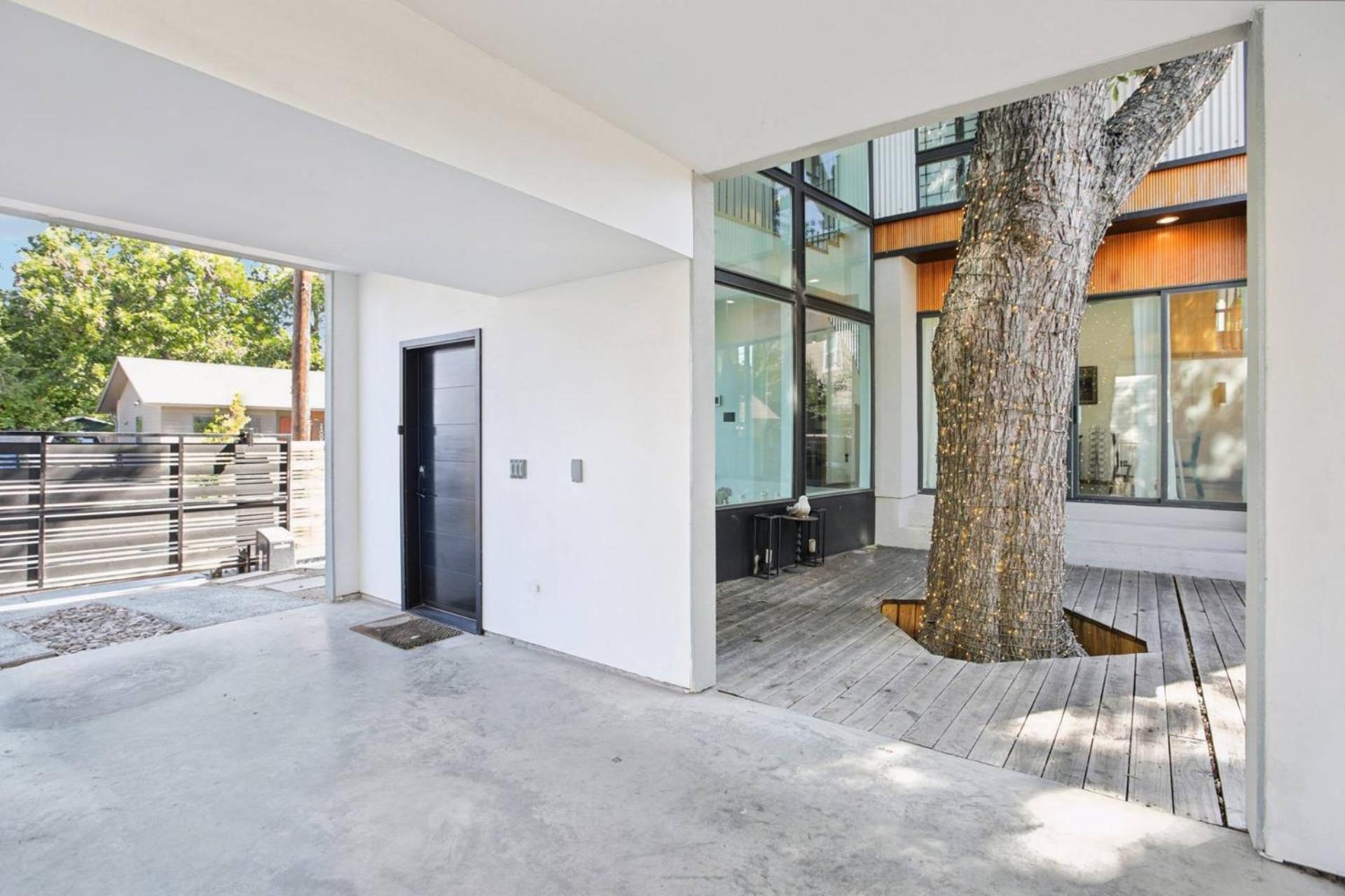 East Tree House *