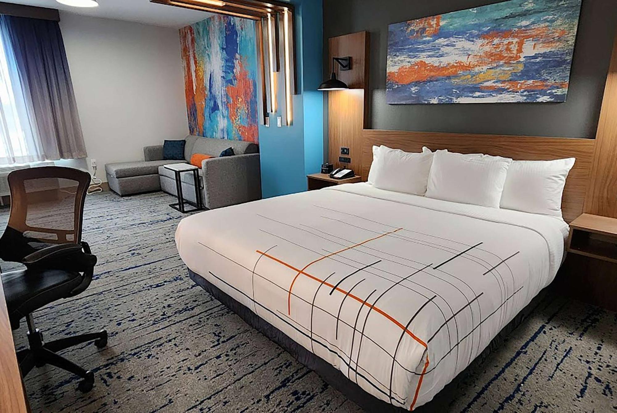 La Quinta & By Wyndham South * Austin