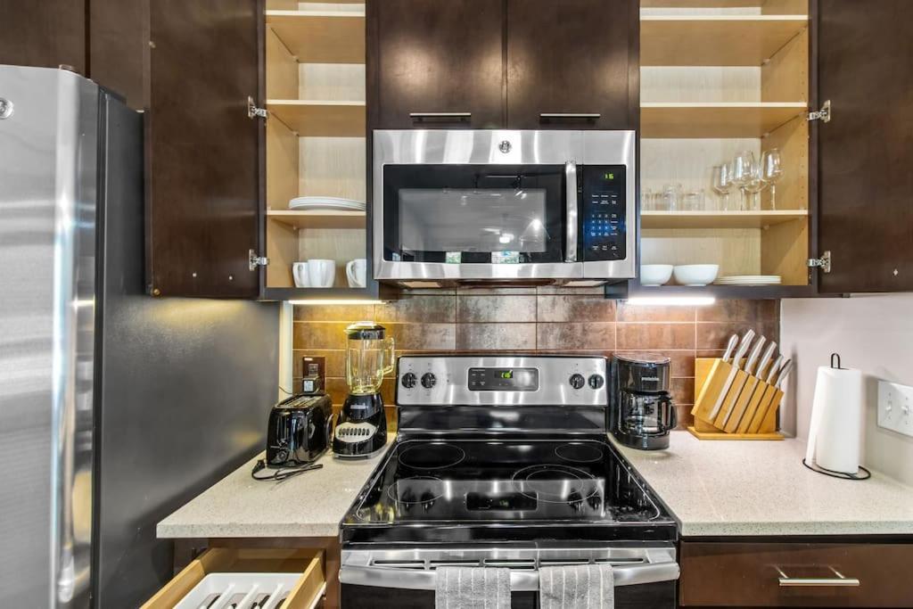 Apartment Lovely Modern 1br Kingbed Freeparking Wi-fi *
