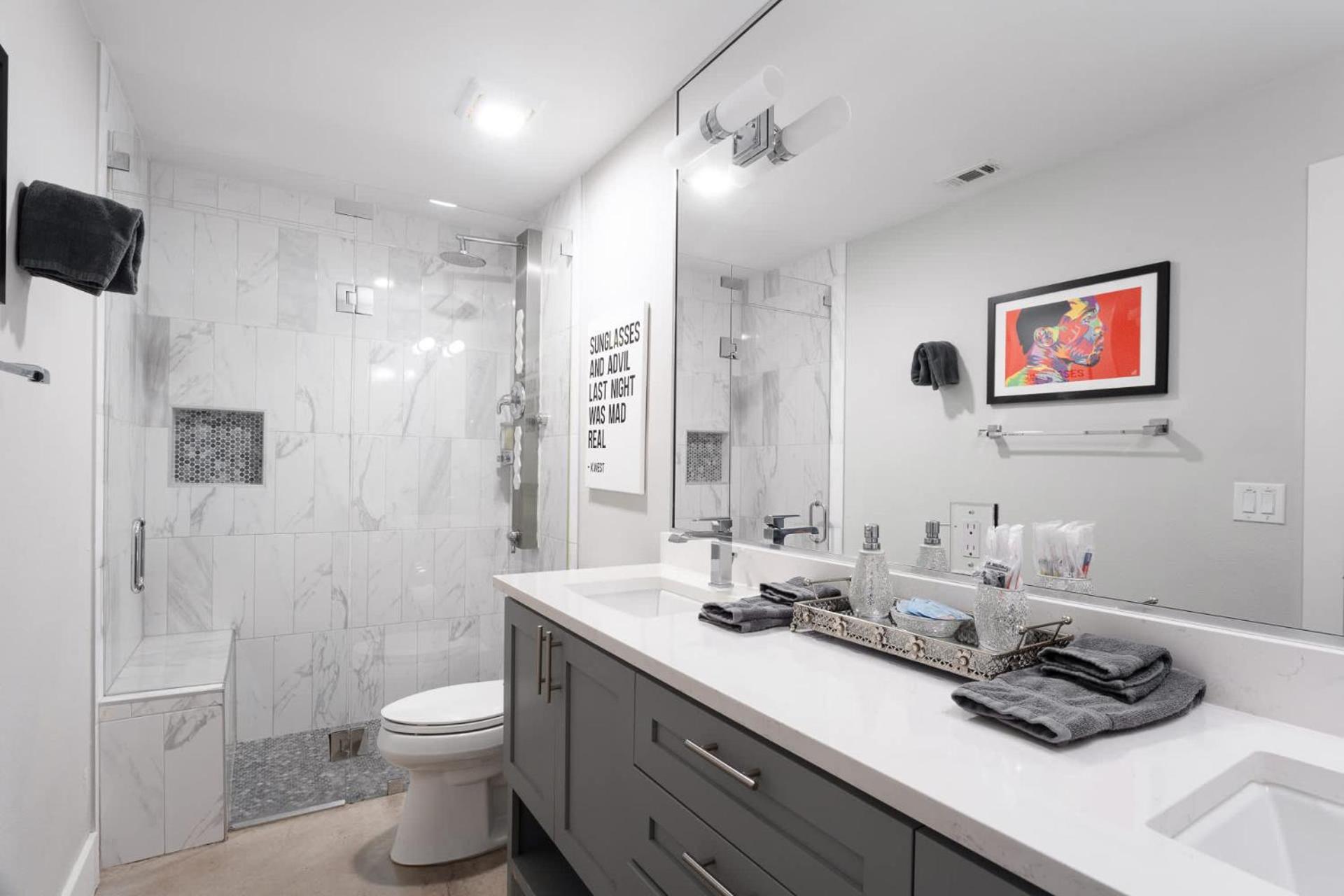 Paradise Pool Palace - 4 Min Uber To 6th St Holiday home *