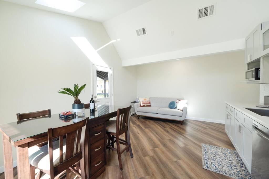 Holiday home Downtown 4-bedroom Gem Austin