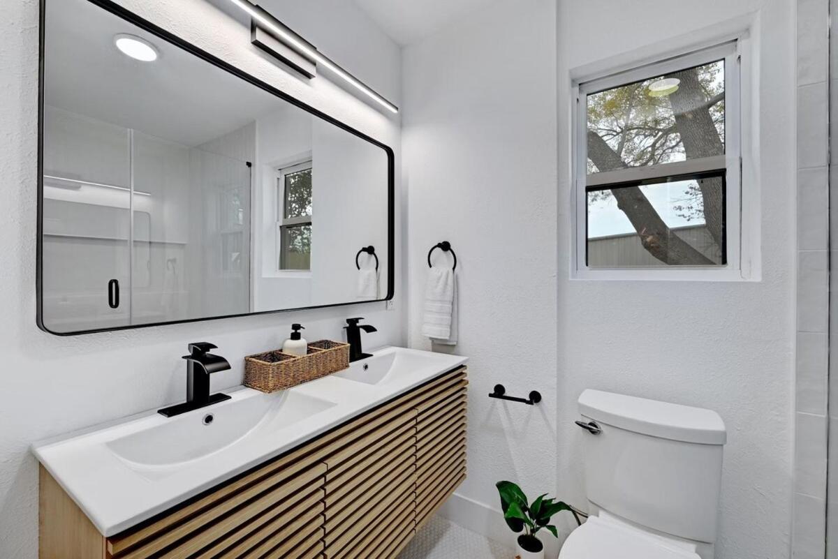 Modern Retreat Holiday home *
