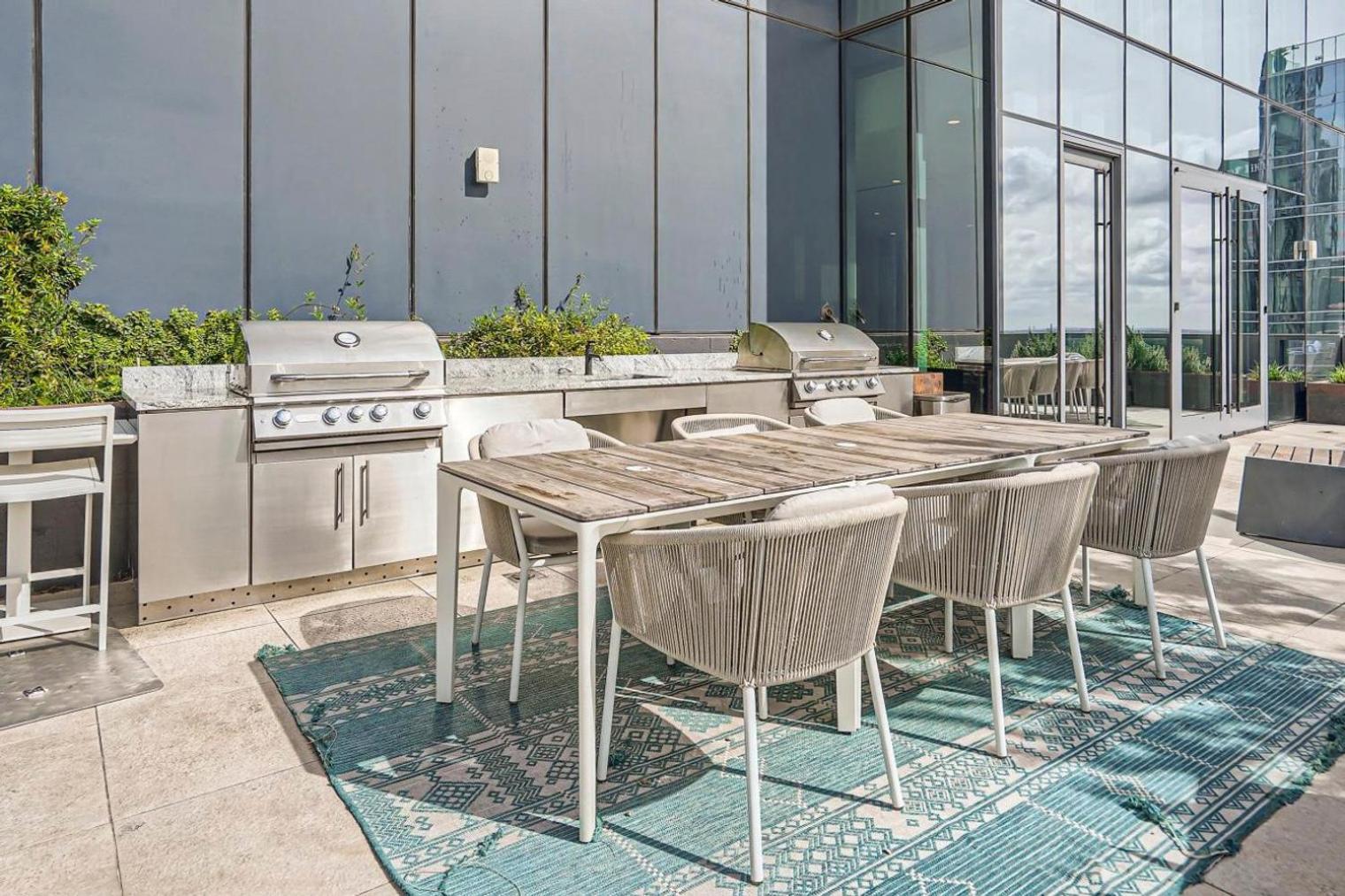 Blueground Downtown Pool Ac Nr Capitol Atx-293 Apartment *