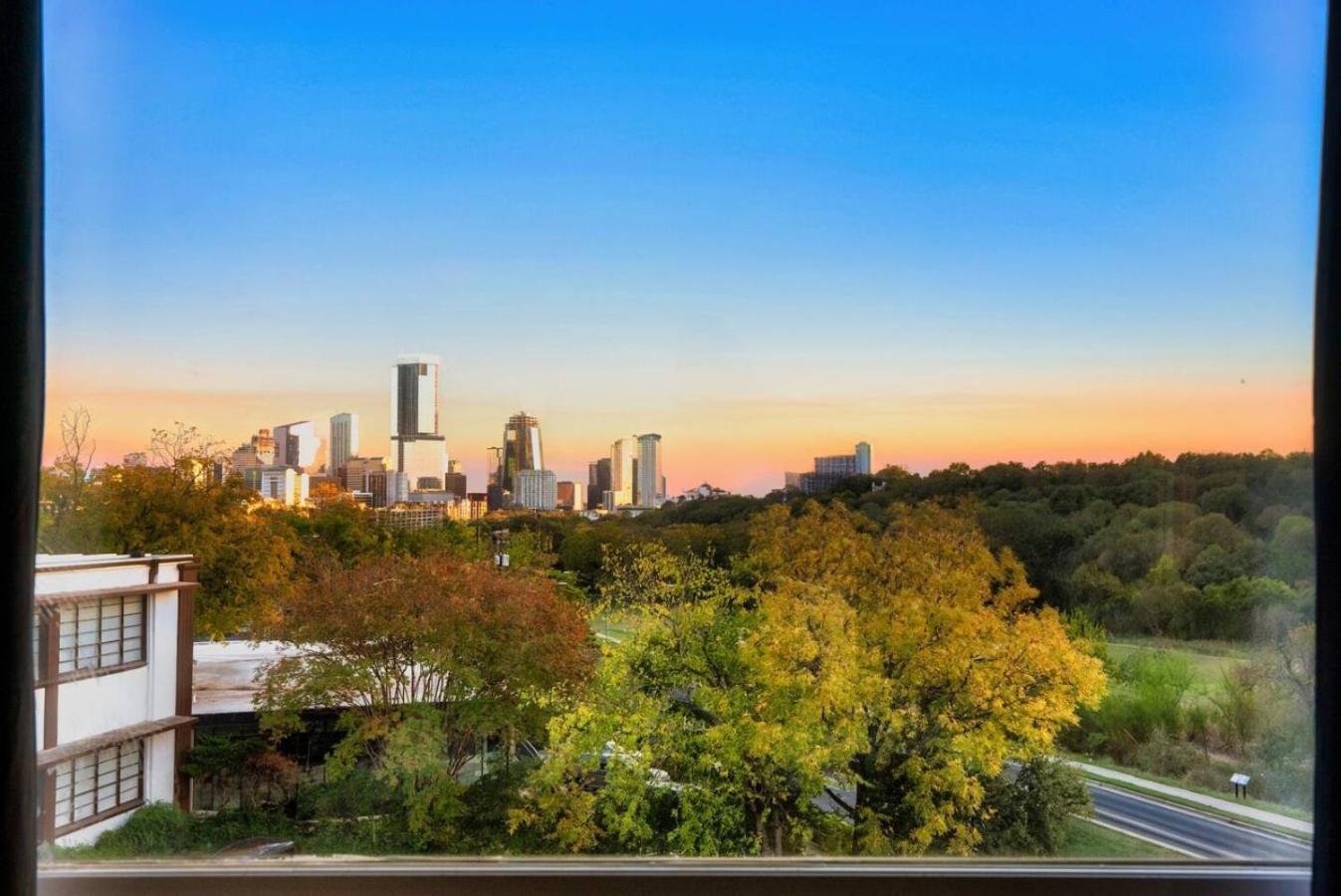 The Lamar Lookout