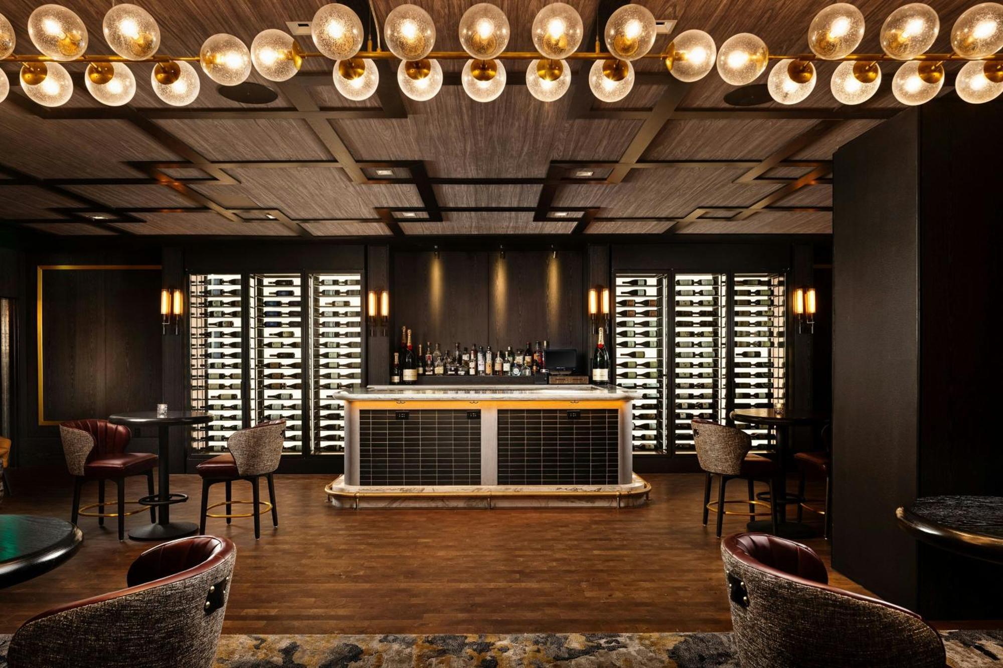 The Otis Austin, Autograph Collection 4* Austin