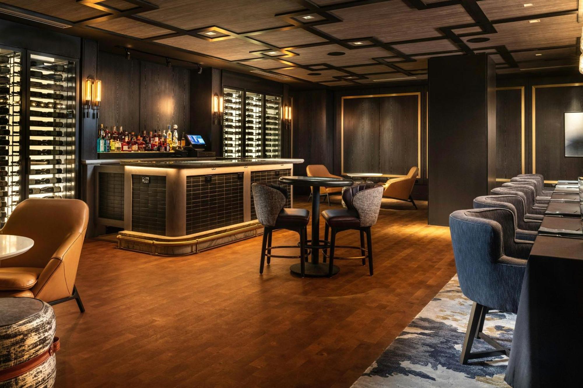 The Otis Austin, Autograph Collection 4* Austin