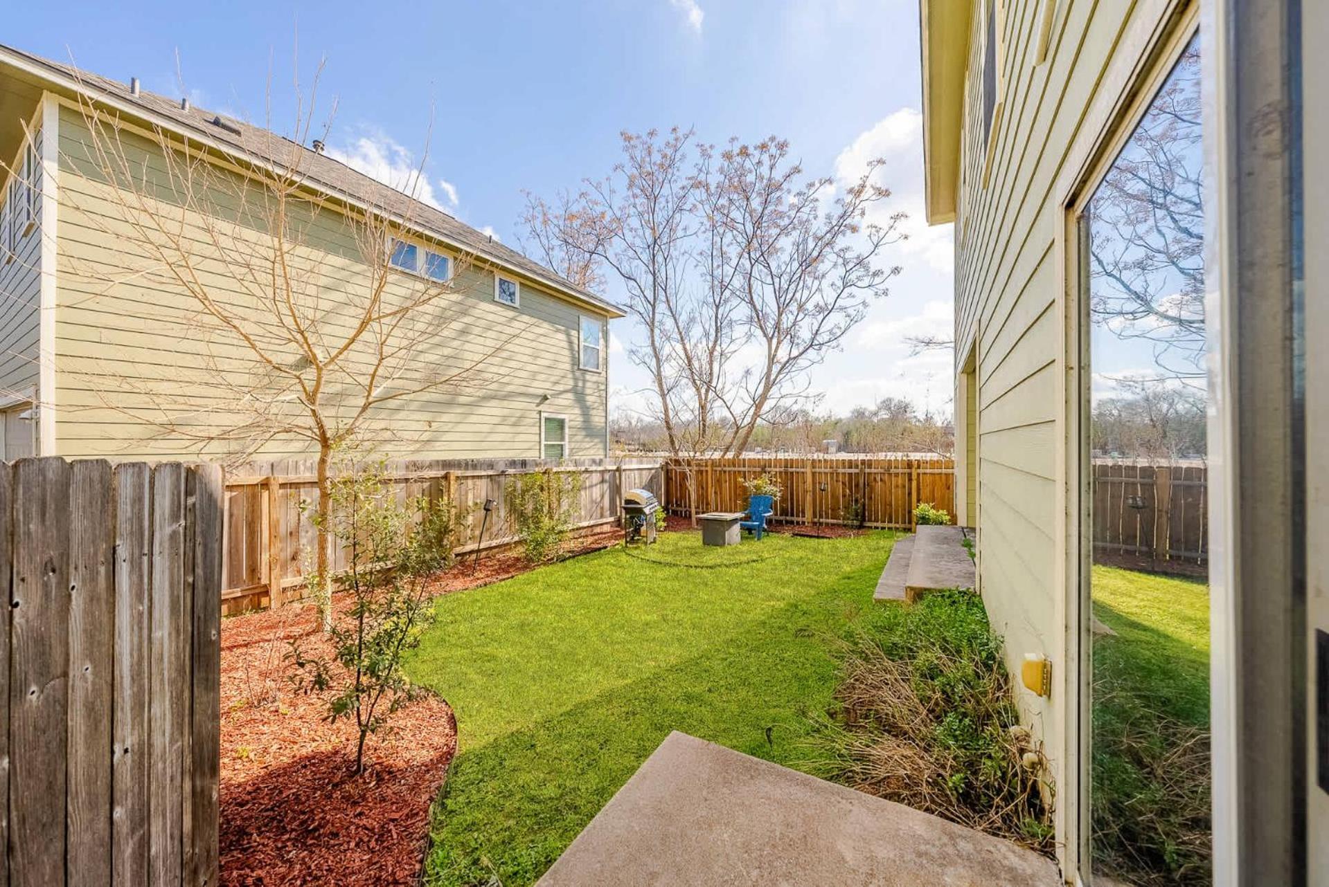 Holiday home Cozy 8br Family With Backyard