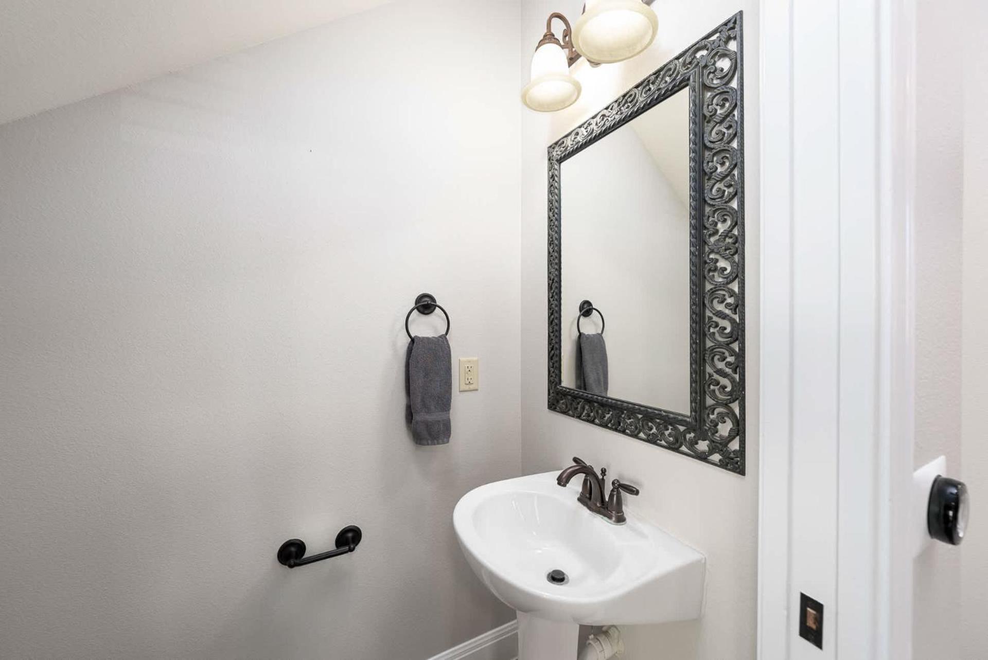 Cozy 8br Family With Backyard Holiday home *