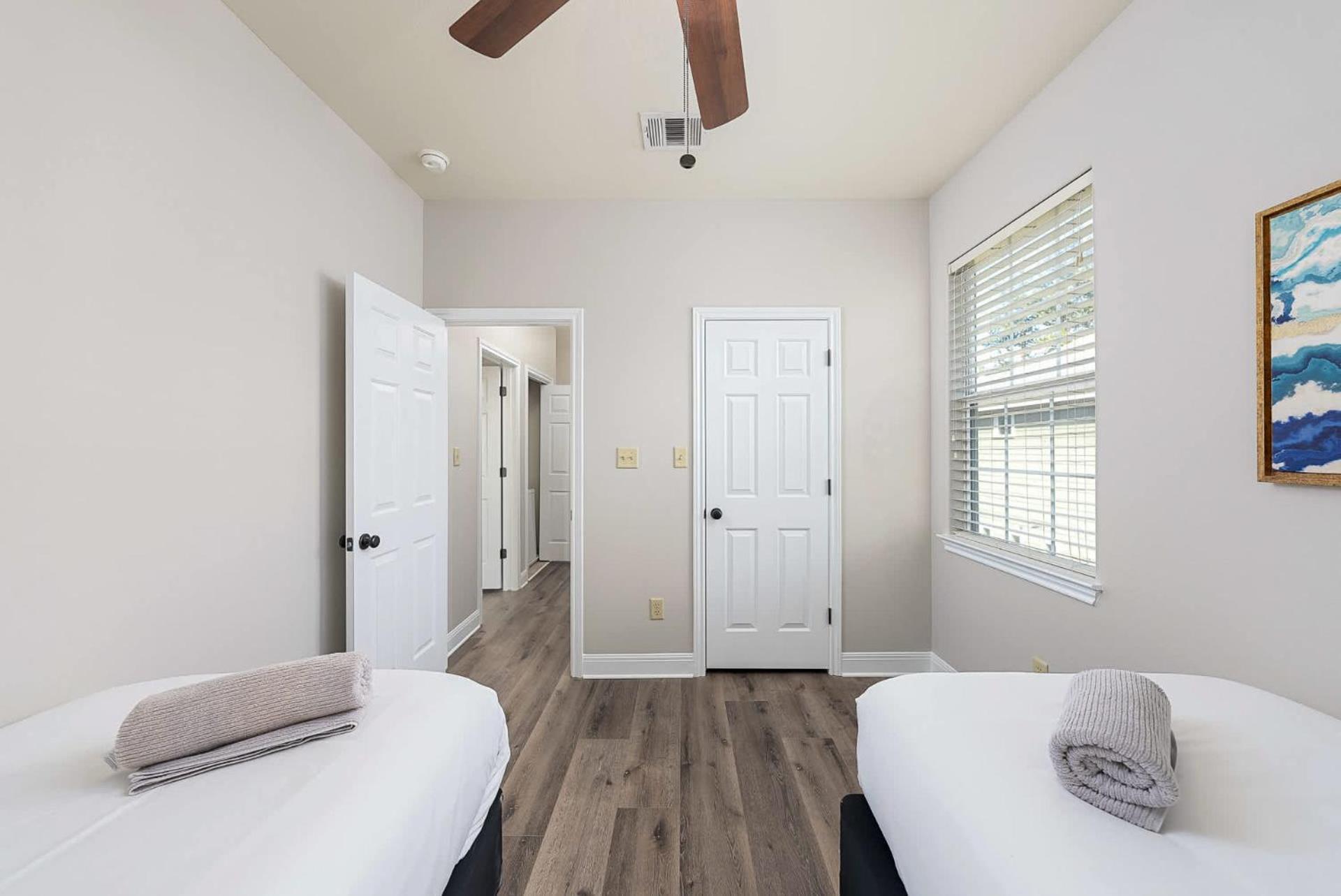 Cozy 8br Family With Backyard * Austin