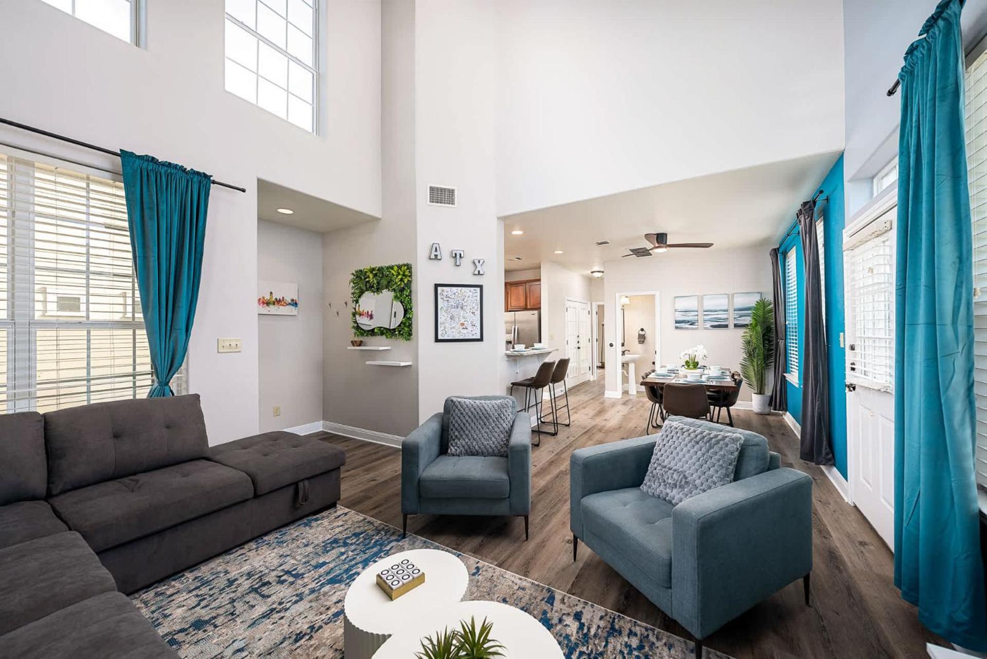 Cozy 8br Family With Backyard