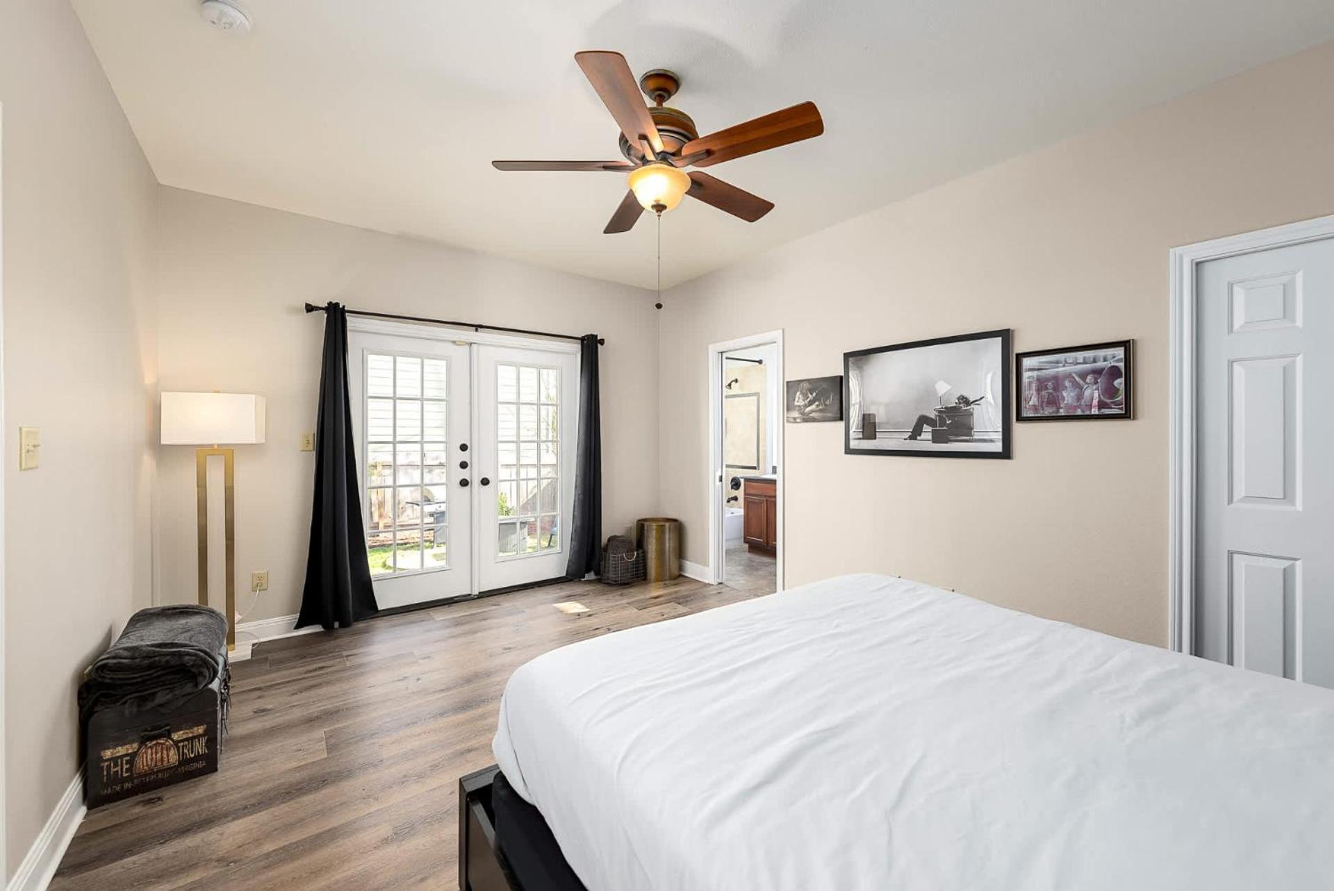Cozy 8br Family With Backyard * Austin