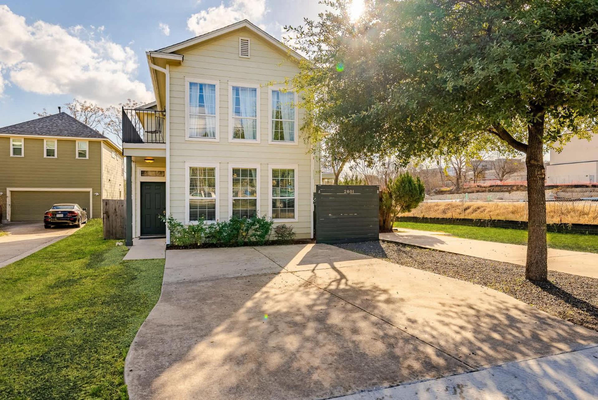 Cozy 8br Family With Backyard * Austin