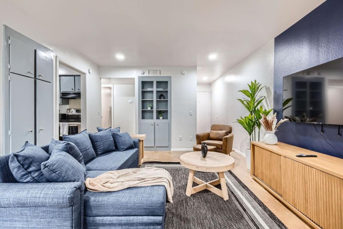 Your Airy King Getaway - Sleeps 4 - Pool, Prkg * Austin
