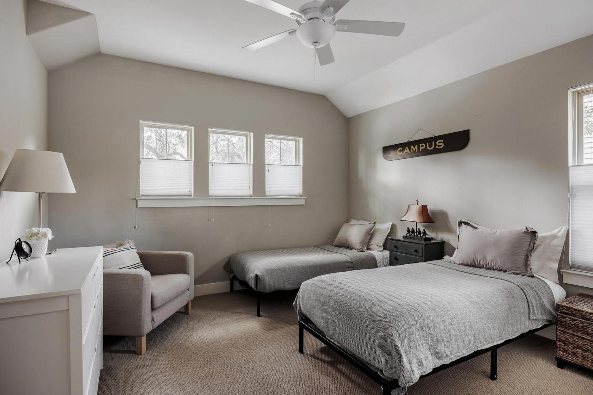 South Congress Craftsman Holiday home Austin