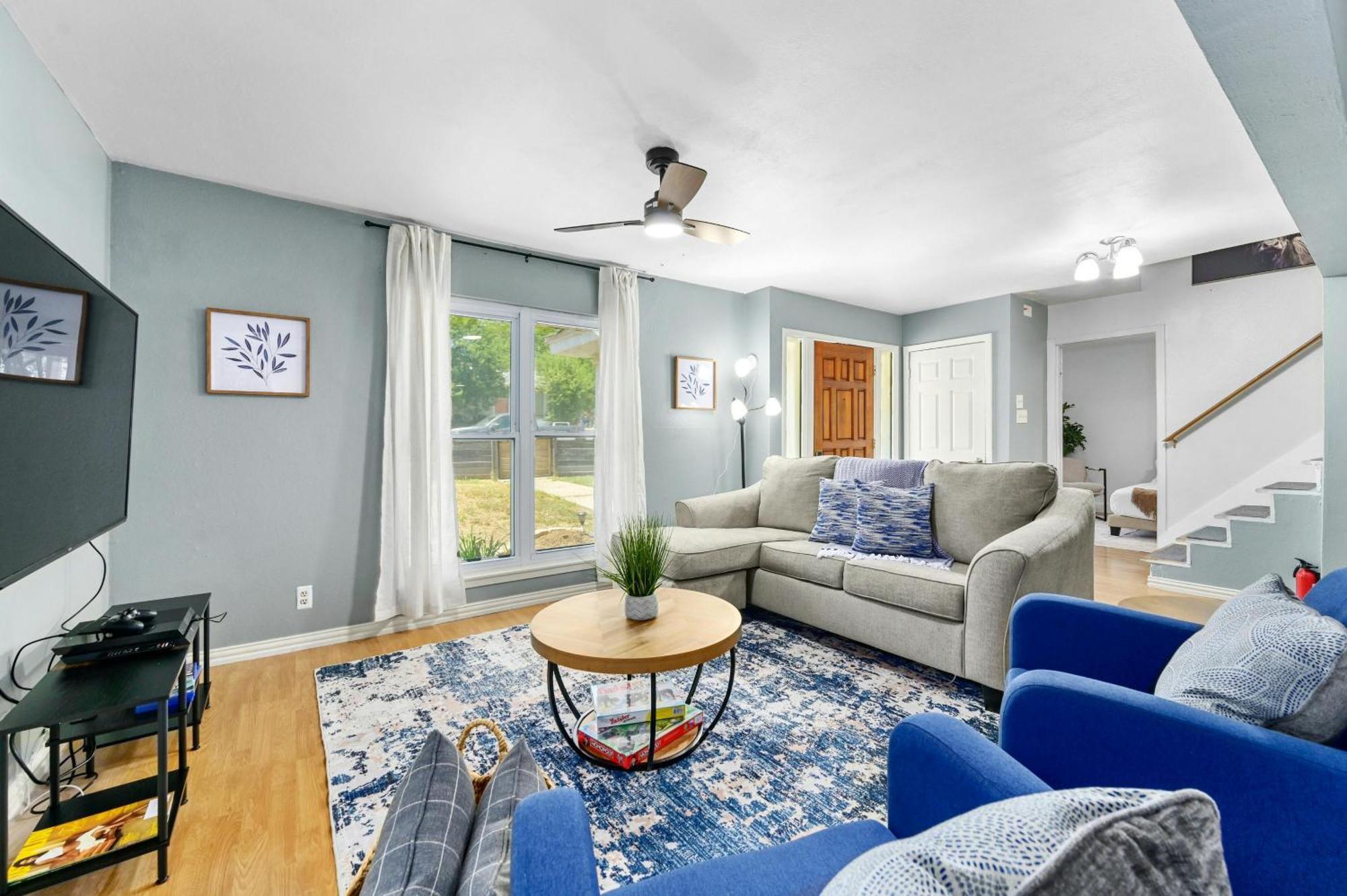 Luxury 5 Bd - 5 Mins Downtown