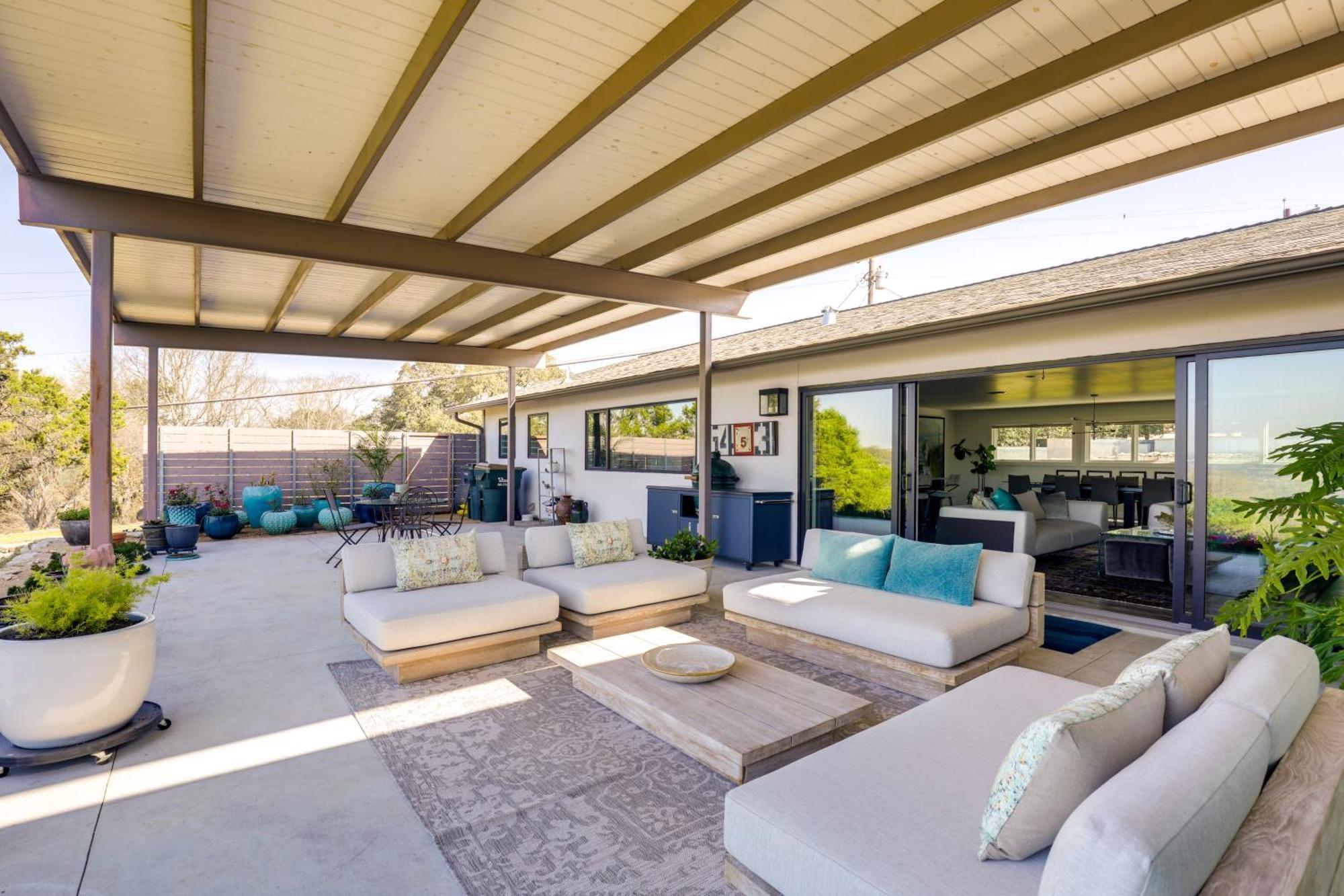 Luxe Mid-century With Canyon Views Austin