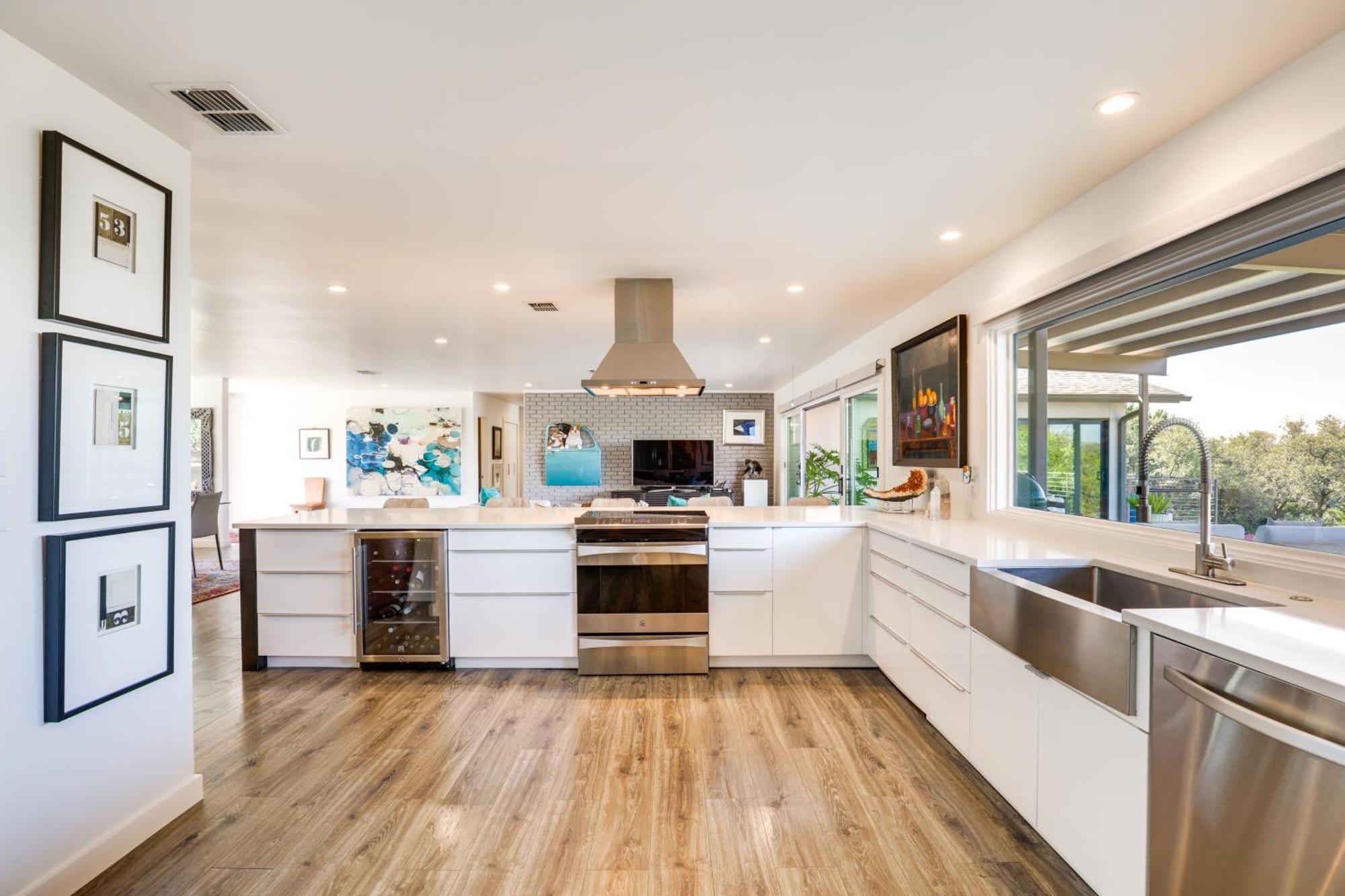 Luxe Mid-century With Canyon Views