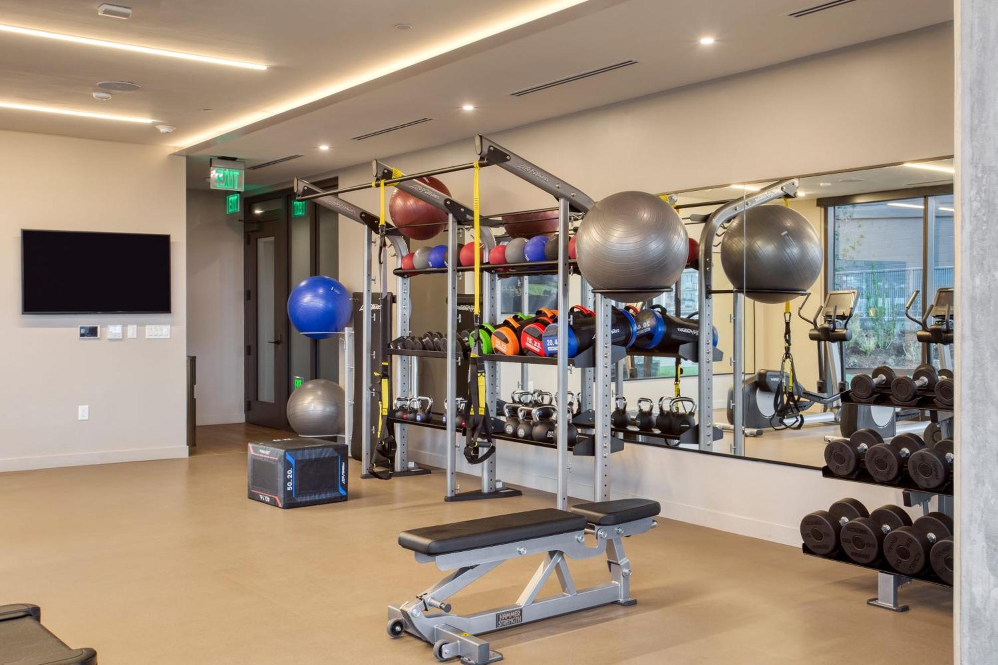 Holiday home Sleeps 40 12 In New High Rise W Rooftop Pool Gym Yoga *