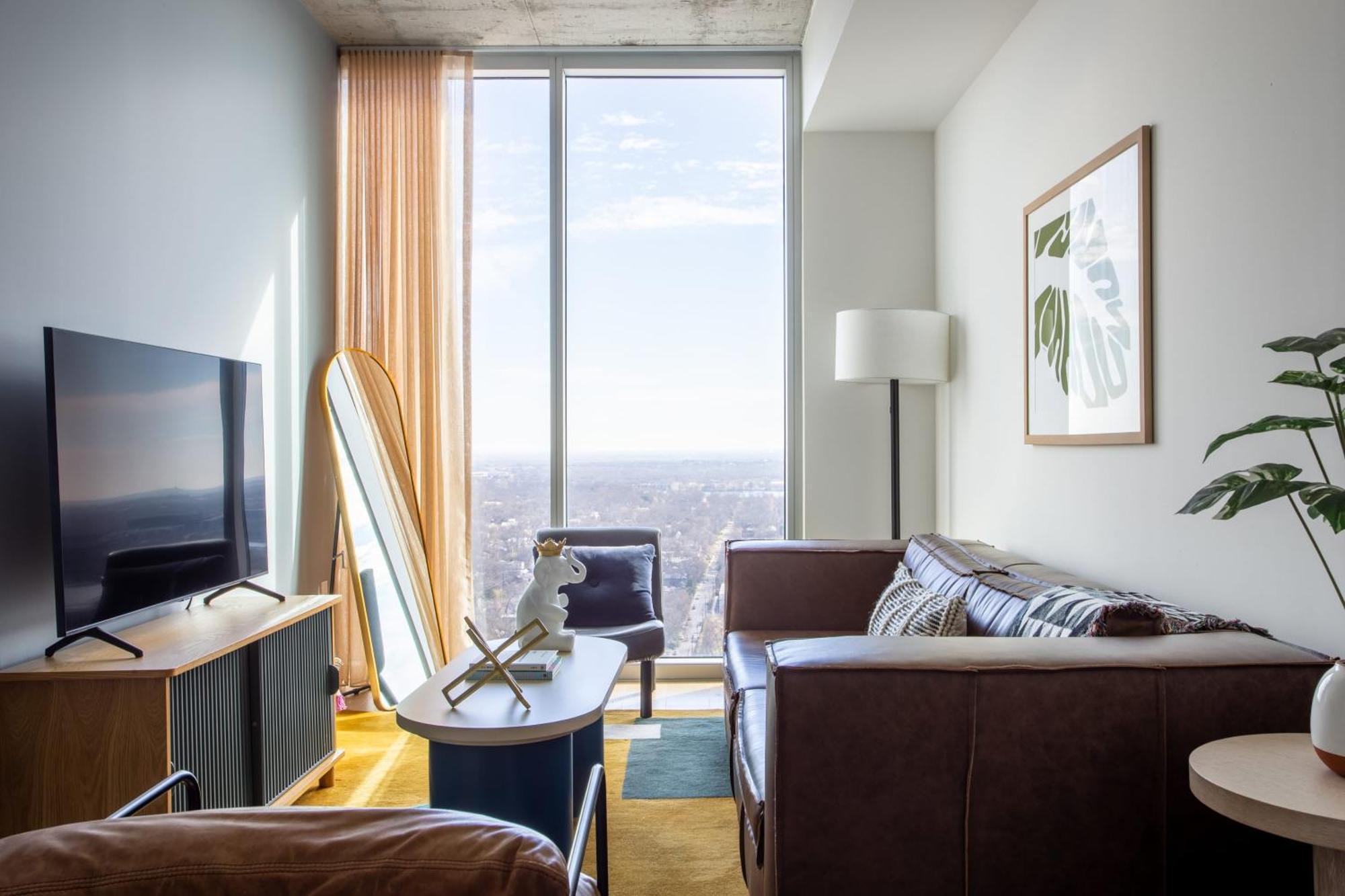 Holiday home Sleeps 40 12 In New High Rise W Rooftop Pool Gym Yoga Austin