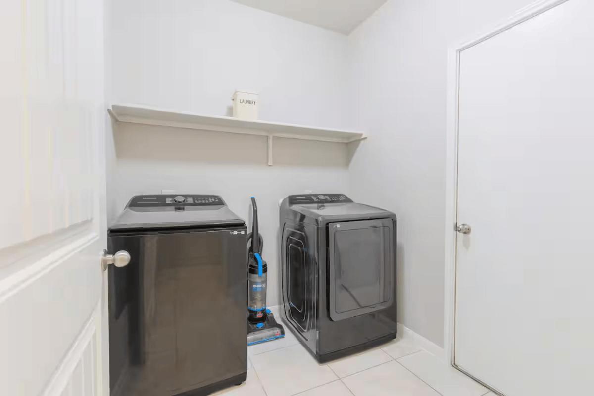 Holiday home Luxury 3br Retreat, Pool, Near Cota & Airport Austin