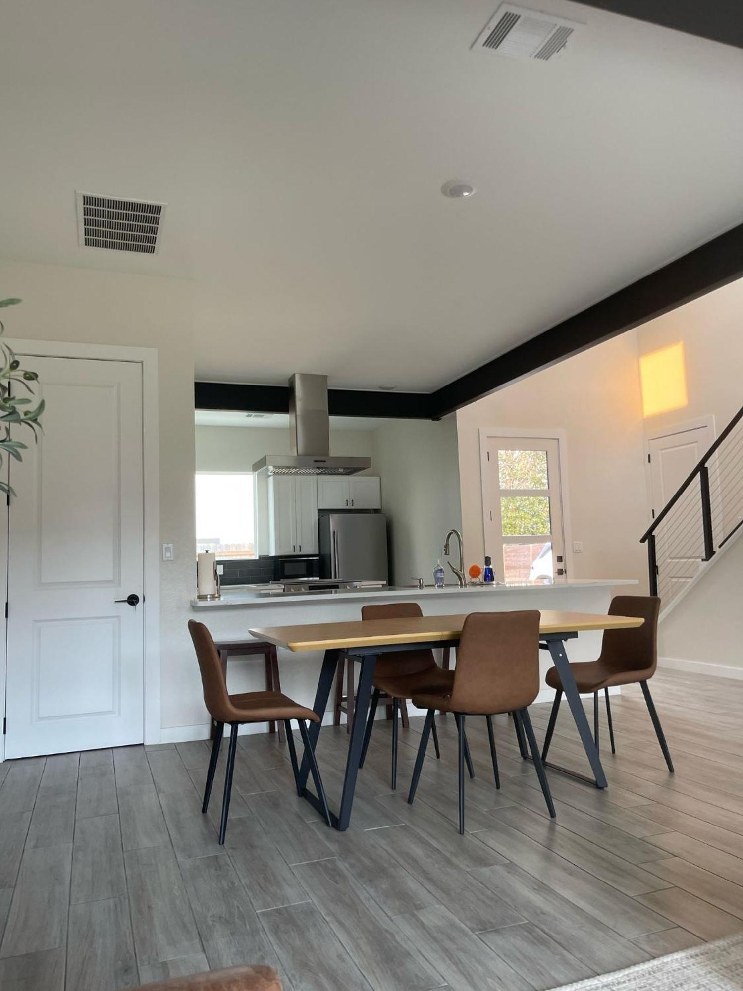 New Build Munson Retreat 3 King *