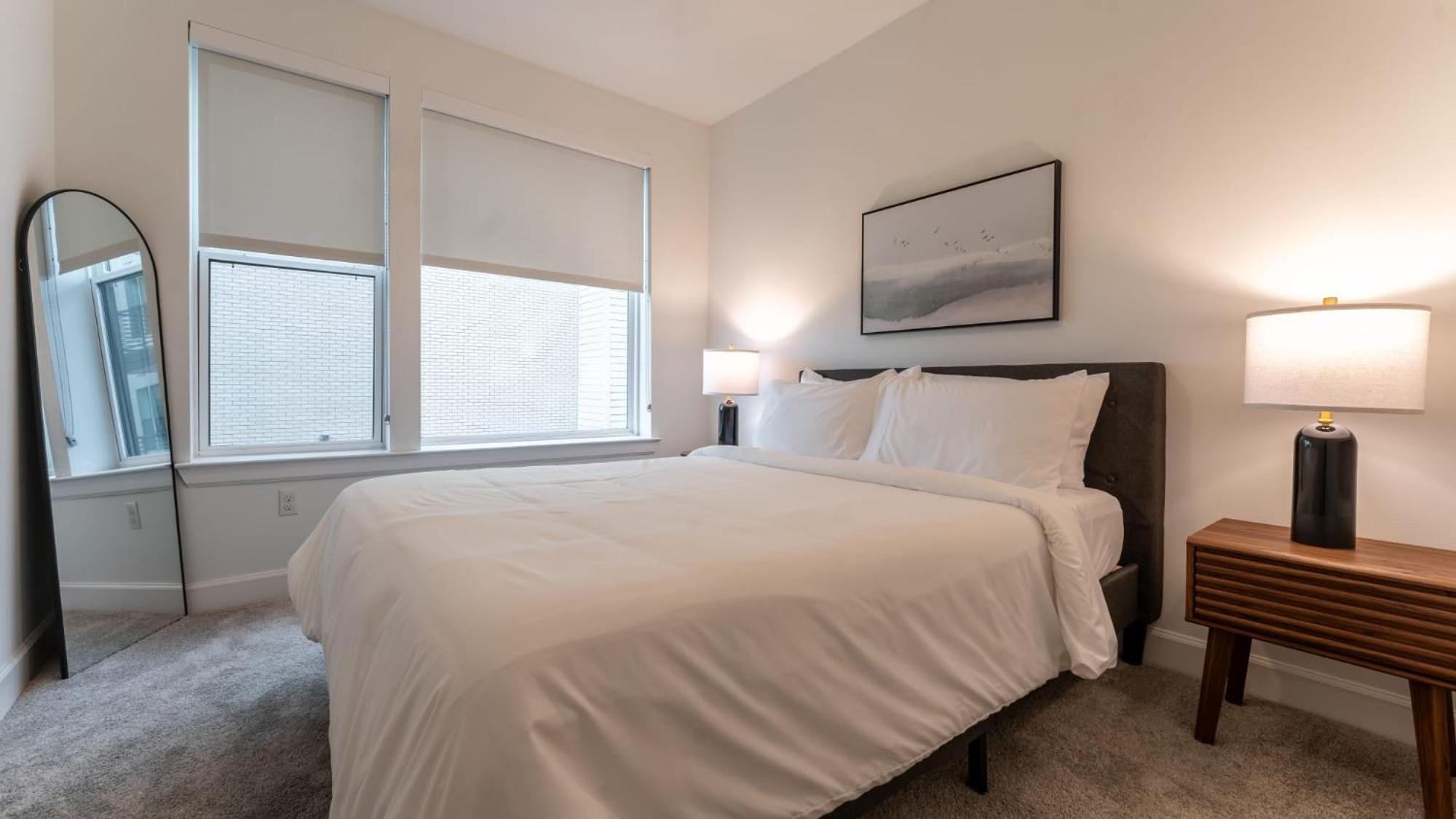 Apartment Eqr Weaver Austin