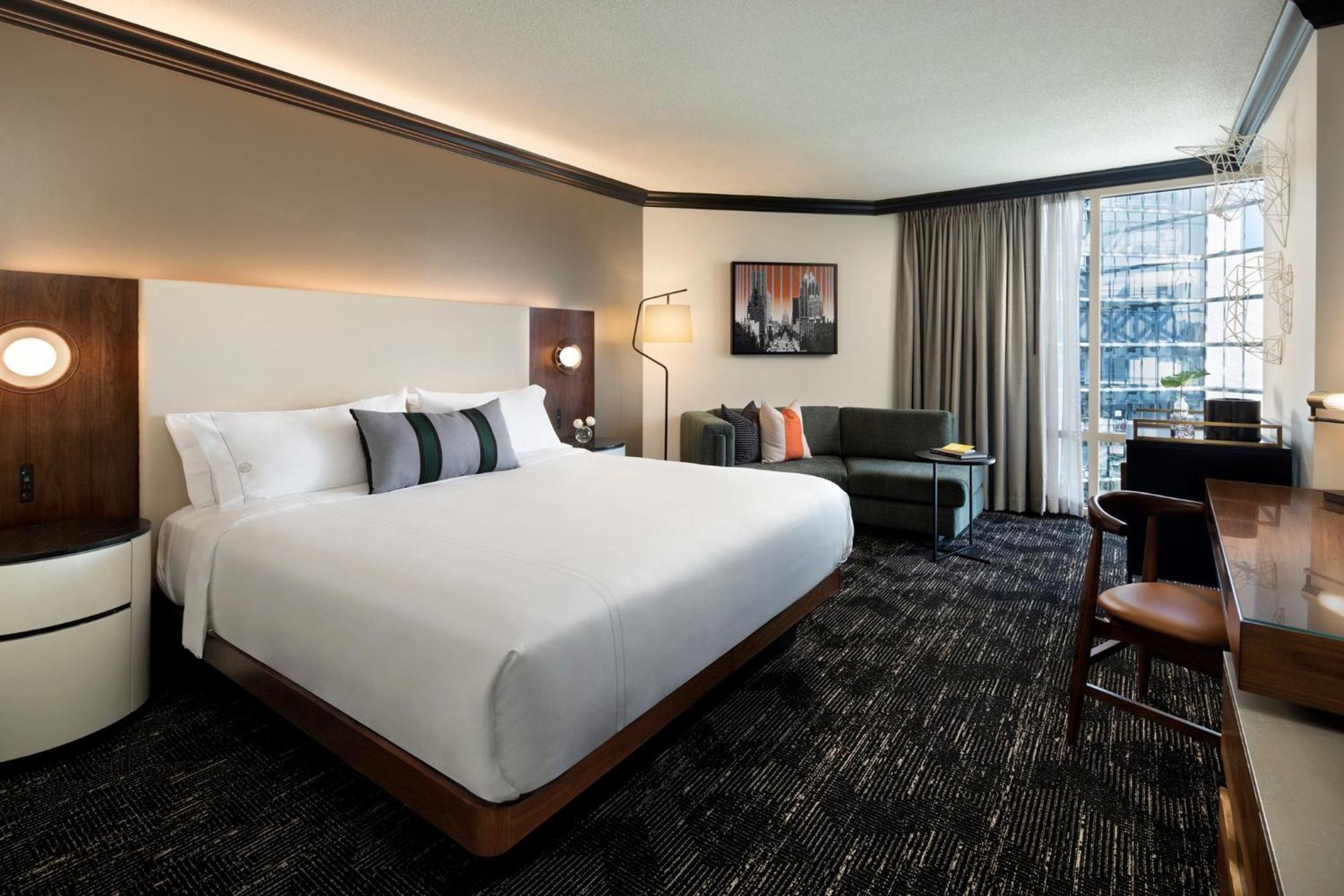 Omni Downtown Hotel 4*