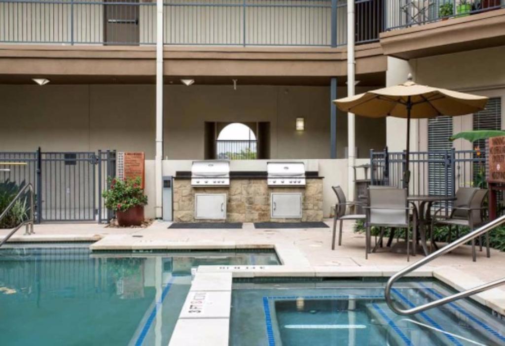 Apartment South Lamar Exclusives By Yourent Austin