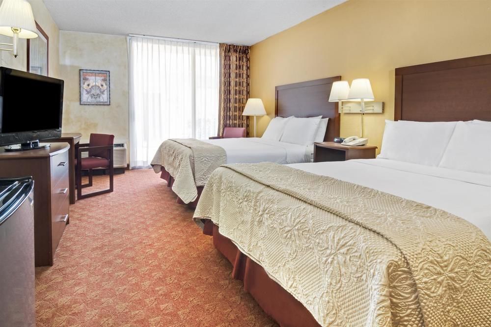 Ramada By Wyndham South 4* Austin