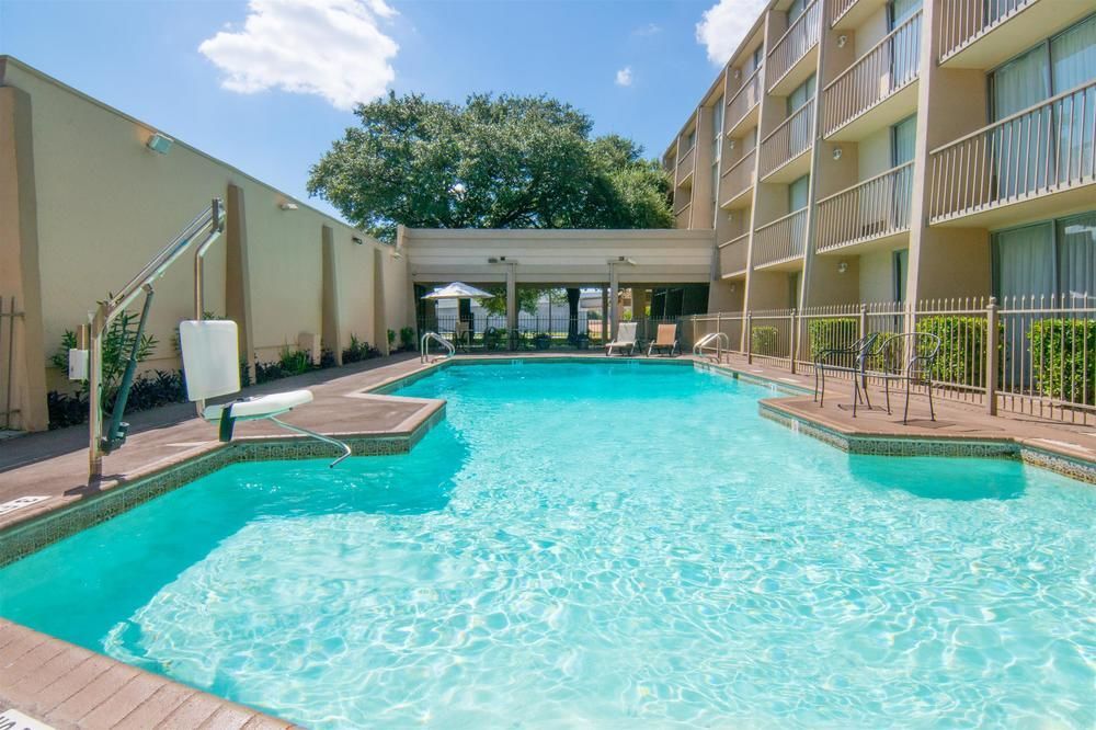 Ramada By Wyndham South 4* Austin
