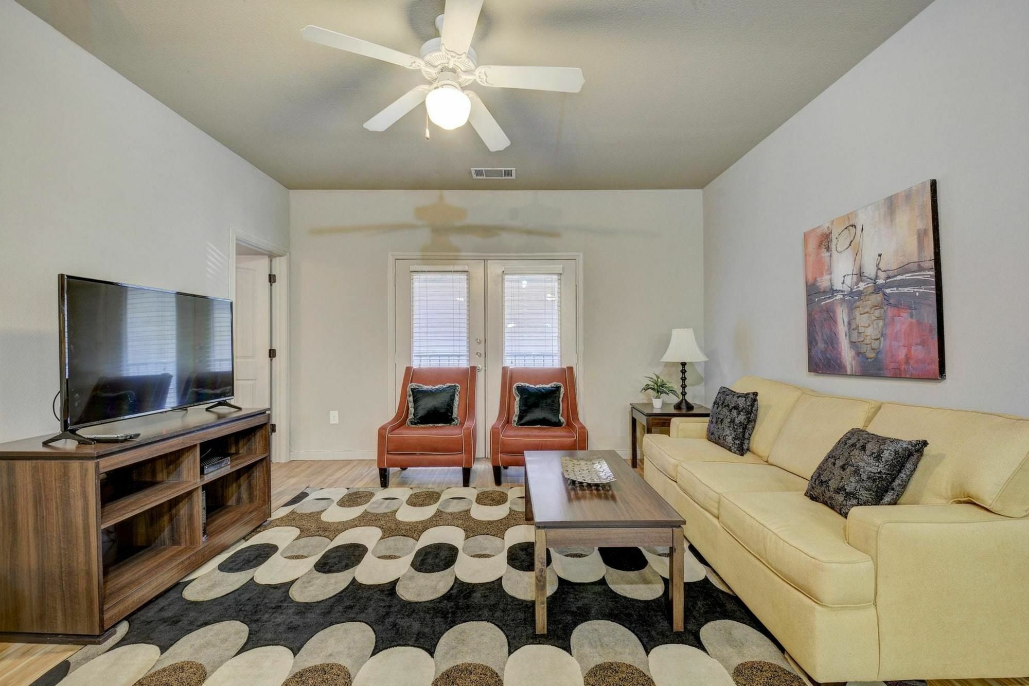 304 East 30th 5br Apartment Austin