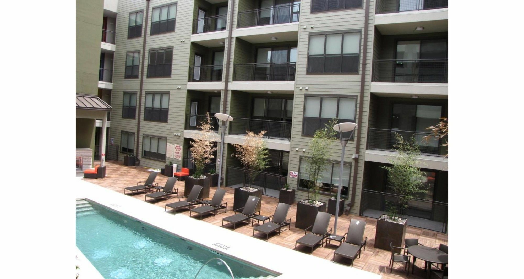 Apartment South Lamar Exclusives By Yourent *