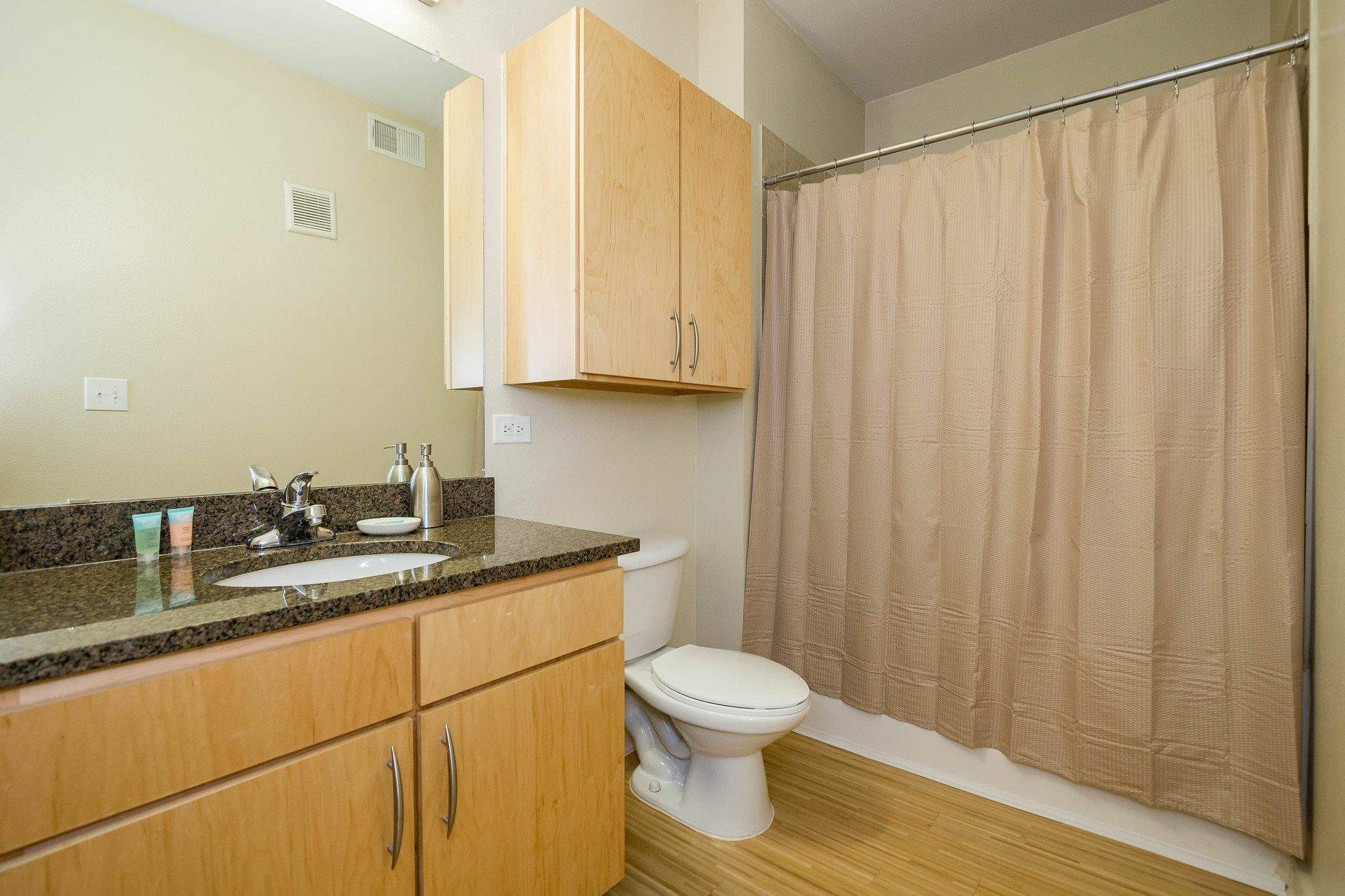 South Lamar Exclusives By Yourent Apartment *