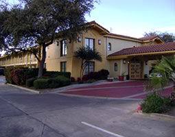 Super 8 By Wyndham South I-35