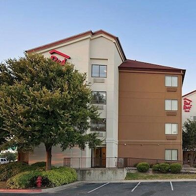 Red Roof Plus+ South 3* Austin