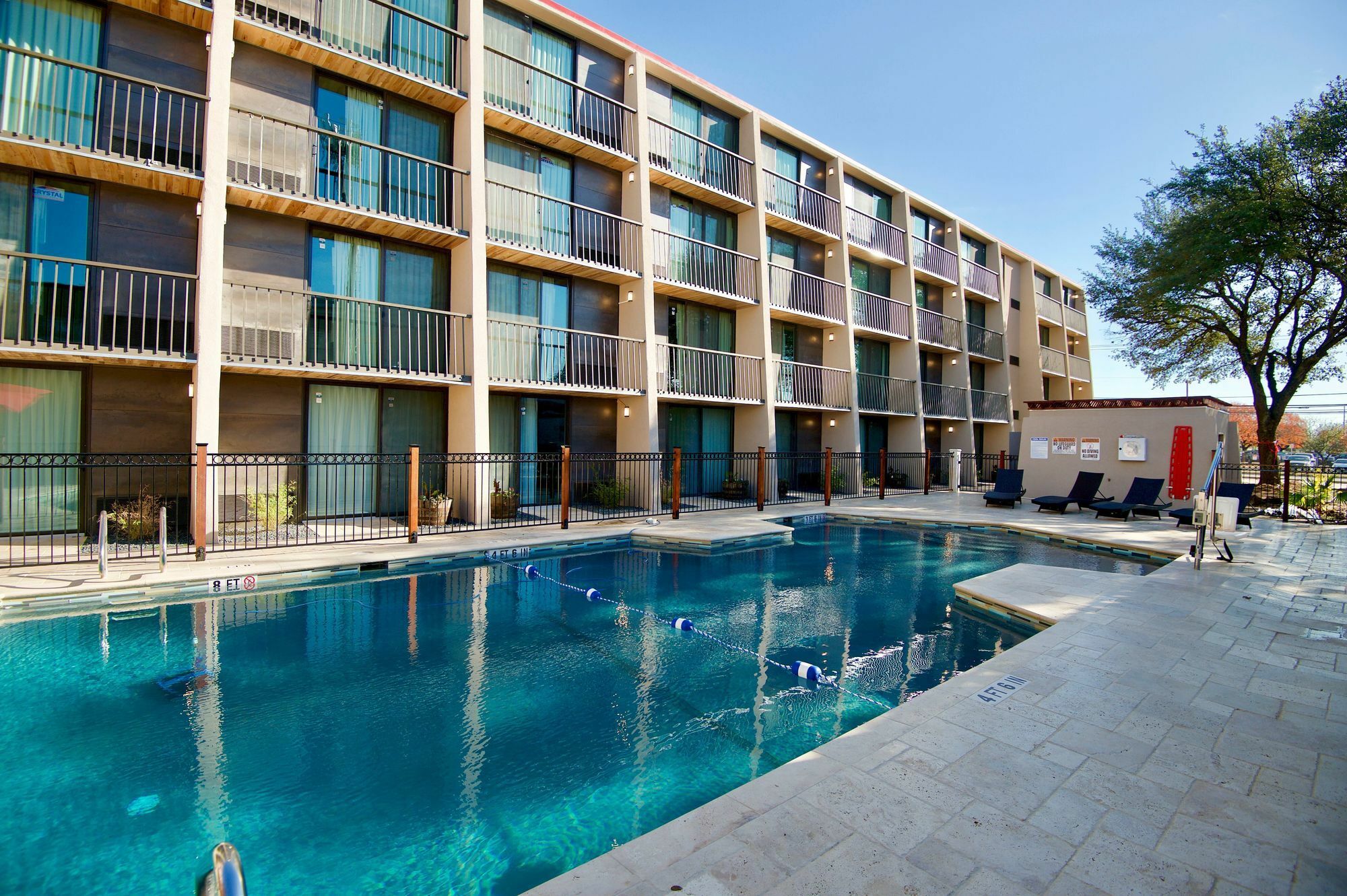Hotel Ramada By Wyndham South 4*
