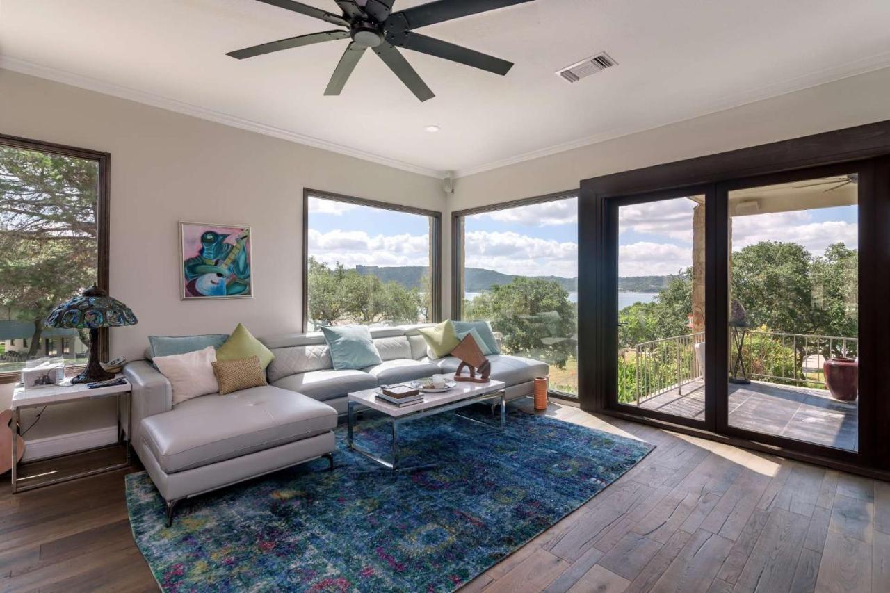 Lake Travis Oasis - The Breeze Holiday home