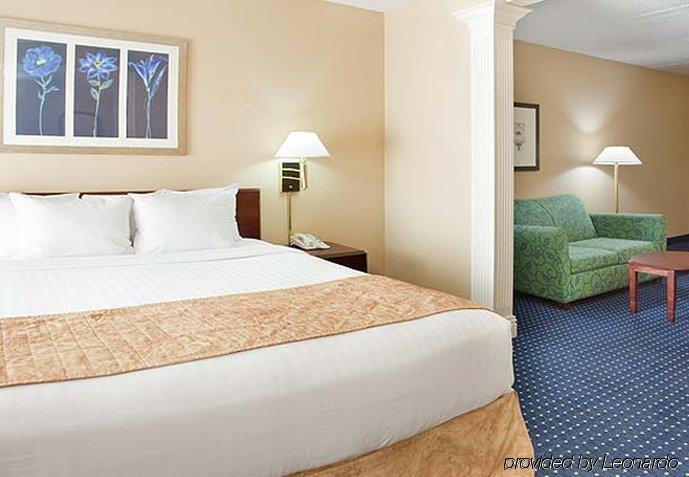 Springhill South Hotel 3*
