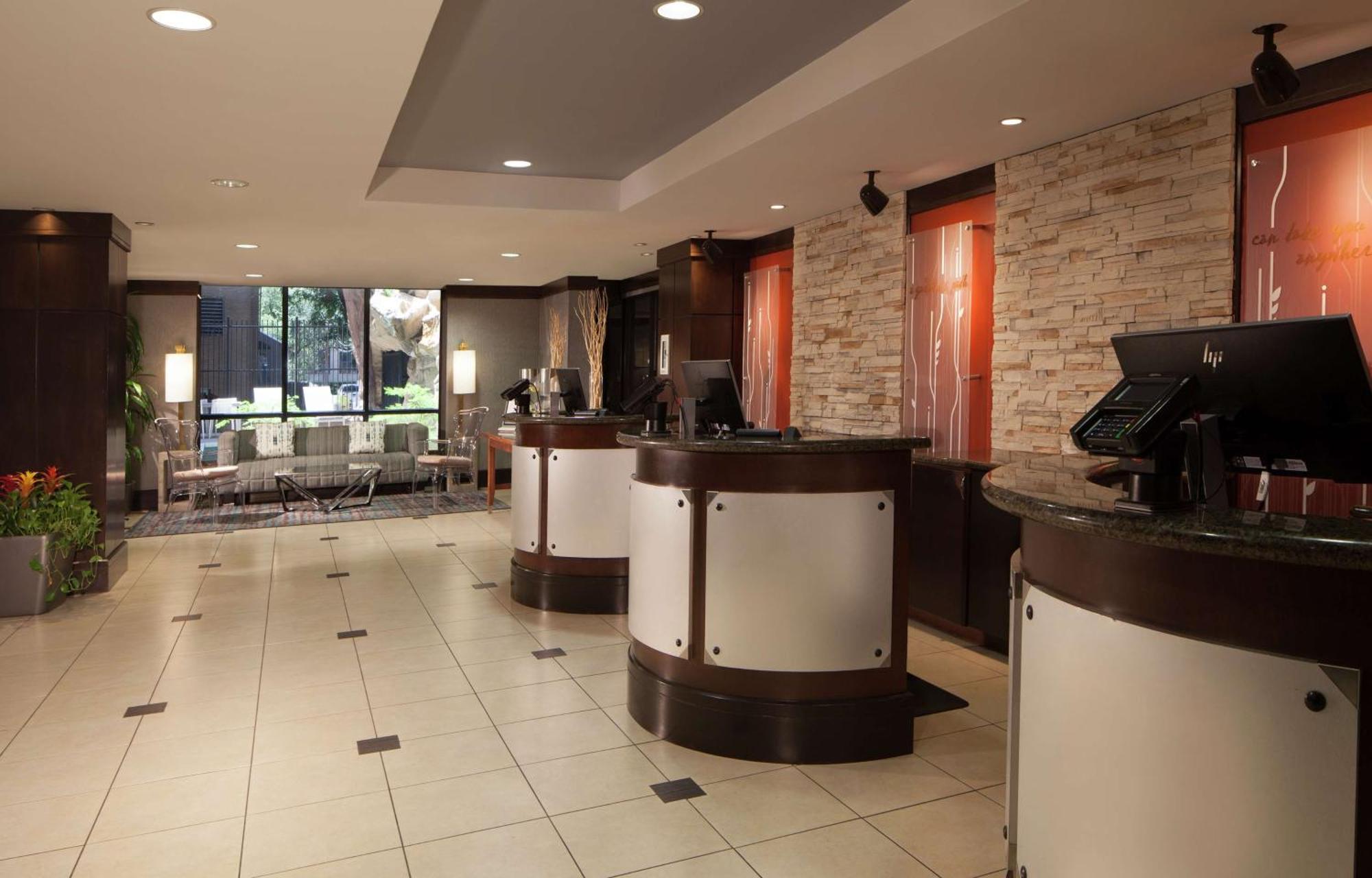 Hotel Hilton Garden Downtown 3*
