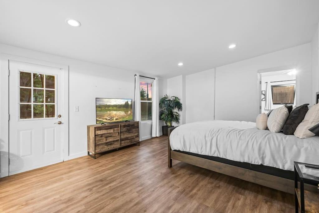 Bentwood Oasis In House Apartment
