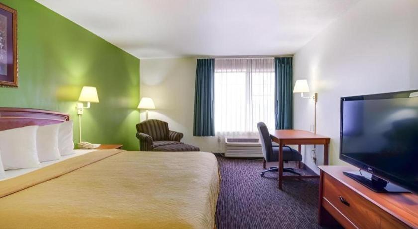 Quality & Airport Hotel Austin